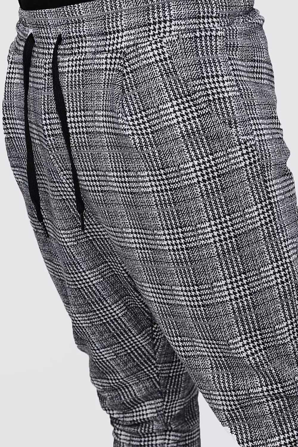 Smart Checked Jogger Trouser boohooMAN UK